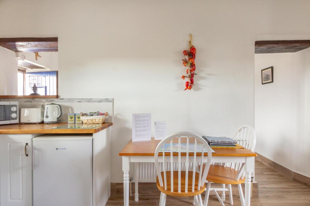 Blue Sky Cottage, Doolin Carrowauff 外观 照片